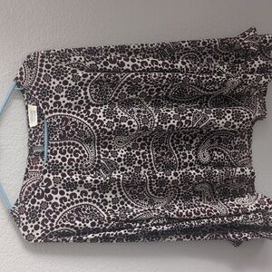 Crescent Paisley Top Cream, Black and Burgundy